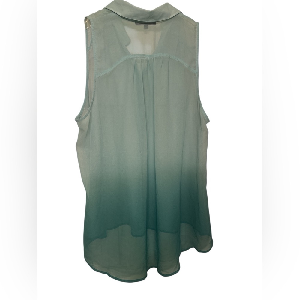 Heart Soul Green Sleeveless Notched Collar Blouse - Picture 2 of 2
